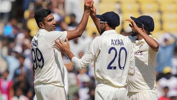 અક્ષર પટેલની ધાકડ બેટિંગ