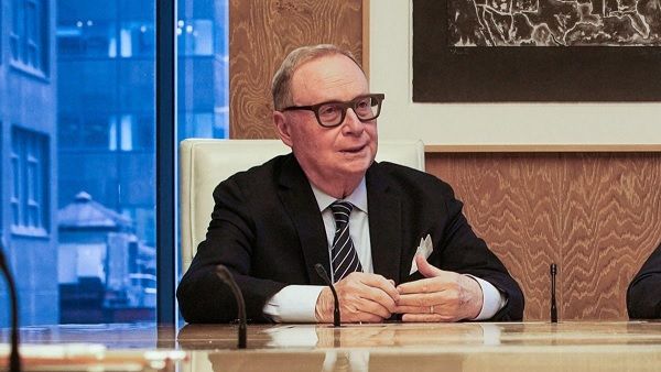 ઓફિસમાં બાથરૂમના ફ્લોર પર લાશ મળી