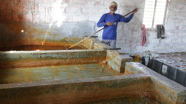 ગોળ ઉત્પાદનમાં આગળ વધી રહેલુ ગીર સોમનાથ, ખેડૂતોની કમાણીમાં દેશી ગોળનો બૂસ્ટર ડૉઝ