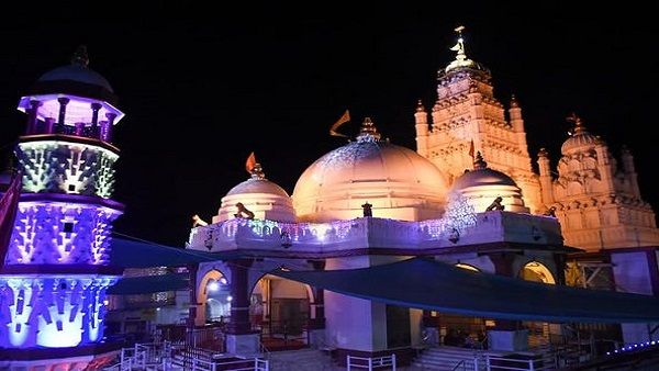 હોળીના પર્વ પર ડાકોર મંદિરમાં દરવાજા દર્શનાર્થિઓ માટે ખુલ્લા મુકાલા