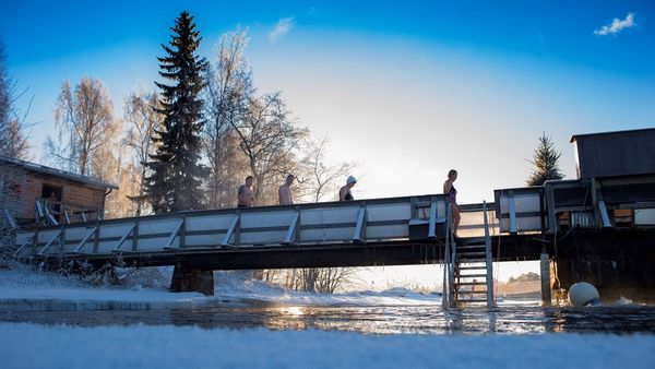 10મી સદીમાં આ પરંપરા શરૂ થઈ