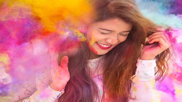 Holi 2023: હર્બલ ગુલાલથી મનાવો સેફ હોળી, અહીં જાણો કેવી રીતે બનાવશો લાલ, ગુલાબી, લીલો અને પીળો રંગ