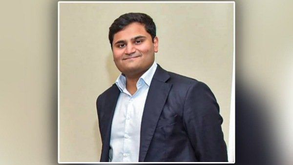 જીત અદાણી કોણ છે?