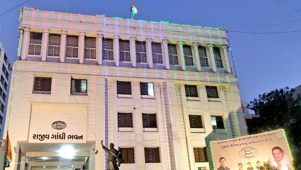 મંદિરના વિહવટમાં ભાજપ સરકાર હસ્તક ગેર વહિવટ થતો હોવાનો કોગ્રેસનો આક્ષેપ