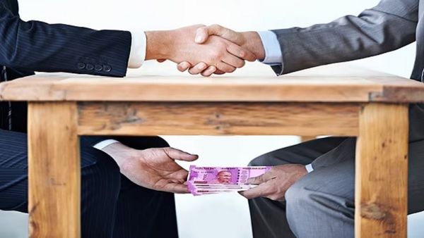 દાહોદના DEO 10 હજારની લાંચ લેતા ઝડપાયા, ACBએ ગોઠવ્યુ હતુ છટકુ