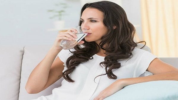 Health Care : એક લિમિટથી વધુ પાણી પીવું છે નુકસાનકારક, જાણી લો ફાયદામાં રહેશો