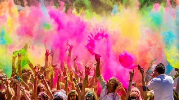 મીડિયાને શાંતિ અને સંવાદિતા જાળવવામાં મદદ કરો મીડિયાને શાંતિ અને સંવાદિતા જાળવવામાં મદદ કરો