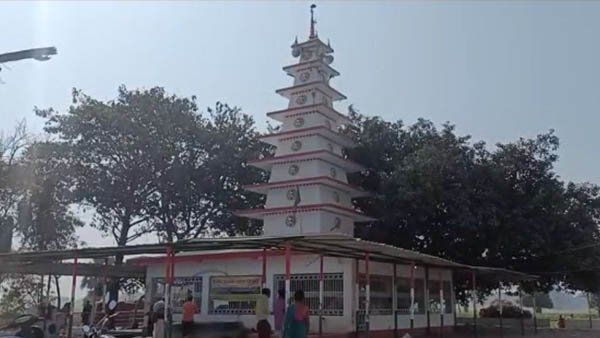 ગામમાં હોળી મનાવવાની અનોખી રીત