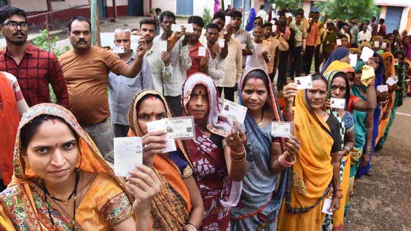 Karnataka Election: કર્ણાટક ચૂંટણીની તારીખો જાહેર, 10 મેએ થશે મતદાન, 13 મેંએ પરિણામ