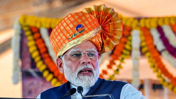 PM Modi: પ્રધાનમંત્રી મોદીની વેબસાઇટ પર હીરાબાને સમર્પિત માઇક્રો સાઇટ, દર્શાવતી મા-બાપની વચ્ચની અતુટ પ્રેમ