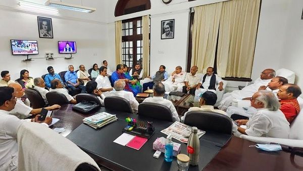 ED-CBI ઓફીસની સામે વિપક્ષ કરી શકે છે વિરોધ પ્રદર્શન, અદાણી મુદ્દાને લઇ કરી શકે છે સવાલ