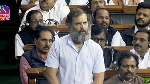 રાહુલ ગાંધીની સંસદની સભ્યતા રદ્દ, લોકસભા સચિવાલયએ જારી કરી નોટીસ