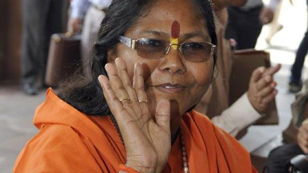 કેન્દ્રીય મંત્રી સાધ્વી નિરંજન જ્યોતિની કારનું એક્સીડેન્ટ હોસ્પિટલમાં થઇ ભર્તી