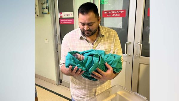 Tejashwi Uadav Daughter: બિહારના ઉપમુખ્યમત્રી તેજસ્વી યાદવ બન્યા પિતા, ઘર આવી લક્ષ્મી