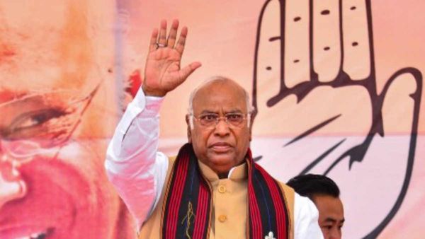 Karnataka Election : કોંગ્રેસનો આરોપ, મલ્લિકાર્જૂન ખડગે અને તેમના પરિવારની હત્યાનું કાવતરું રચી રહી છે ભાજપ