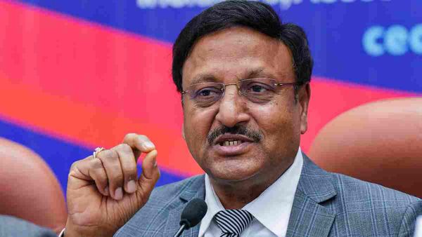 National Parties: ચૂંટણી આયોગે બહાર પાડી રાષ્ટ્રીય પાર્ટીઓની નવી લીસ્ટ