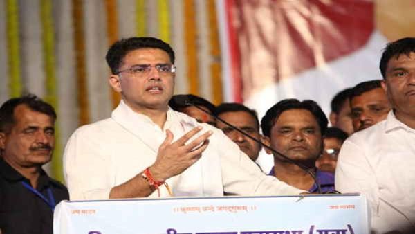 ગહલોત સરકાર સામે ધરણાં બાદ દિલ્હી પહોંચ્યા પાયલટ, પાર્ટી હાઇકમાન્ડ સાથે કરશે મુલાકાત