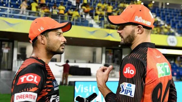 CSK સામે SRH રણનીતિ સામે આકાશ ચોપરાએ ઉઠાવ્યા સવાલ, મયંકના બેટીંગ ઓર્ડરને લઇ કહી આ વાત