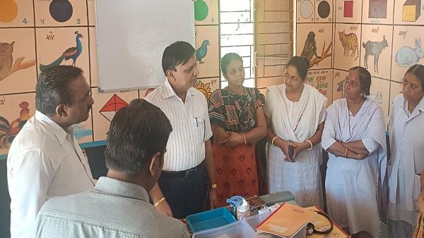 ગાંધીનગરના ઝોનના વિભાગીય નાયમ નિયામકે પ્રાથમિક આરોગ્ય કેન્દ્રની લીધી મુલાકાત