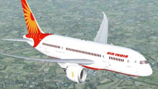 Air India ફ્લાઇટમાં શ્રમજનક વર્તન, યાત્રી પર ગેરવર્તણૂંક કરીને ગાળ આપી ક્રૂ મેંબર પર હૂમલાનો આરોપ, એકની અટકાયત