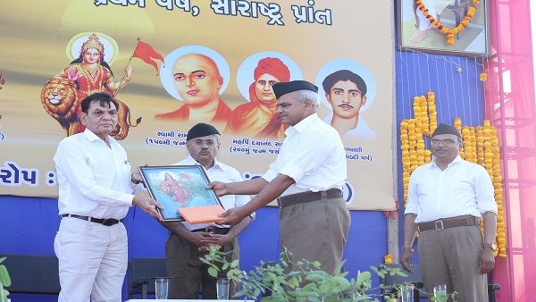 રાષ્ટ્રીય સ્વયંસેવક સંઘ સંઘશિક્ષા વર્ગ પ્રથમ વર્ષ જામનગરના ધ્રોલ ખાતે જાહેર સમારોપ કાર્યક્રમ યોજાયો