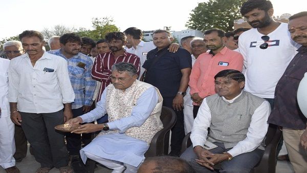 કૃષિમંત્રી રાઘવજીભાઈ પટેલ અને પૂનમબેન માડમના હસ્તે ધુળસીયામાં કોઝ- વે અને ધુતારપરમાં માઈનોર બ્રિજનું લોકાર્પણ