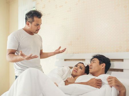 પુરૂષોની સરોખામણીમાં મહિલાઓ વધુ બેવફા હોય છે, વિશ્વાસ ન હોય તો આ રહ્યા કારણ