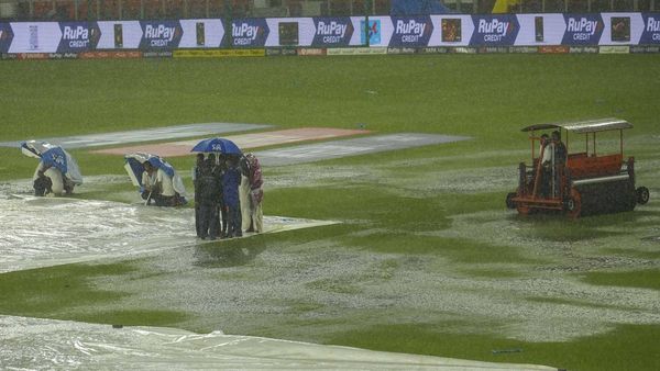 IPL Final : 5-5 ઓવરની રમાઈ શકે છે મેચ, જાણો કોનુ પલ્લુ ભારે?