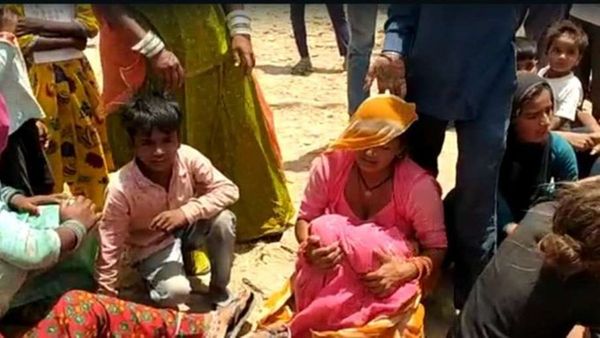 પાકિસ્તાનથી આવેલા હિન્દુઓના ઘરો પર ચાલ્યું બુલડોઝર, કલેક્ટરની થઇ રહી છે ટીકા