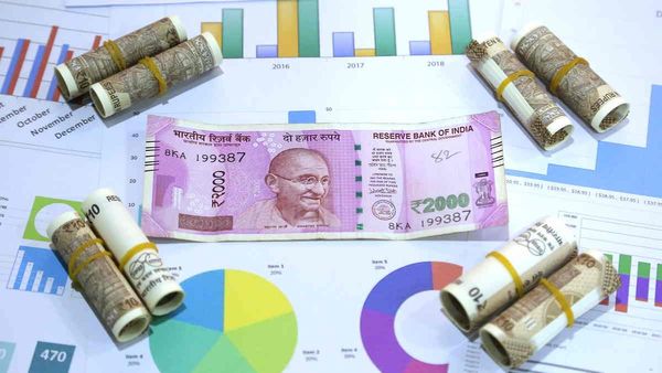 તમારી પાસેની 2 હજારની નોટનું શું કરશો? જાણો તમારા તમામ સવાલોના જવાબ