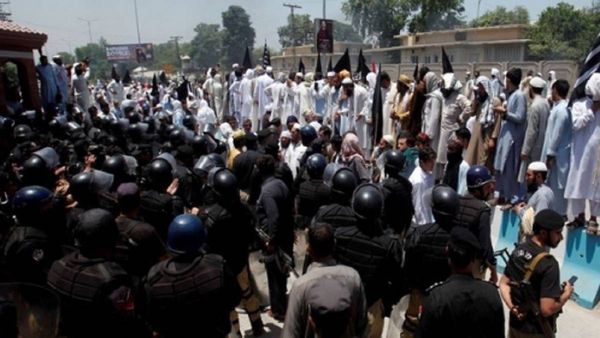 પાકિસ્તાનના કોહાતમાં કોયલાની ખાણને લઇને હિંસામાં 16 લોકોના મૌત