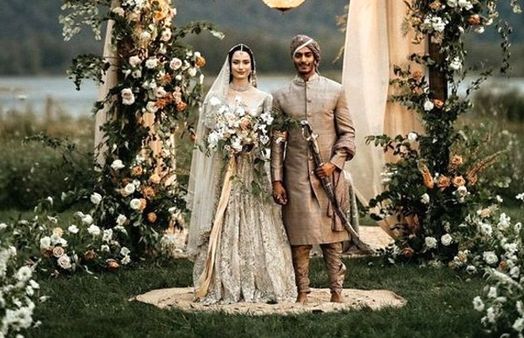 શું છે માઈક્રો વેડિંગ? જાણો કેમ પોપ્યુલર થઈ રહ્યો છે આ ટ્રેન્ડ?