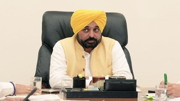 Punjab News: ભ્રષ્ટાચારીઓ સામે માન સરકારની લાલ આંખ, લાંચ લેતા SIને રંગે હાથે ઝડપ્યો