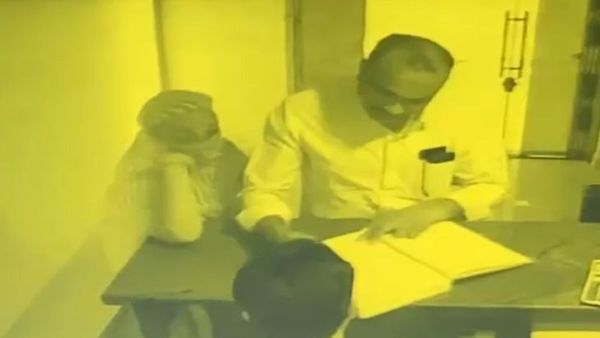 આપ ધારાસભ્ય ભૂપત ભાયાણી સુરતની હોટલમાં યુવતી સાથે રંગેહાથ ઝડપાયા