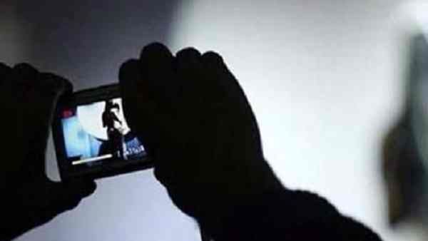 હળવદના ગ્રામ્ય પંથકની યુવતીનો અશ્લિલ વીડિયો વાયરલ કરનારા સામે ફરીયાદ નોંધાઈ