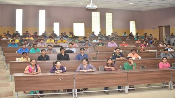 રાજ્ય સરકાર દ્વારા GMERS ફી માં કરવામાં આવ્યો વધારો