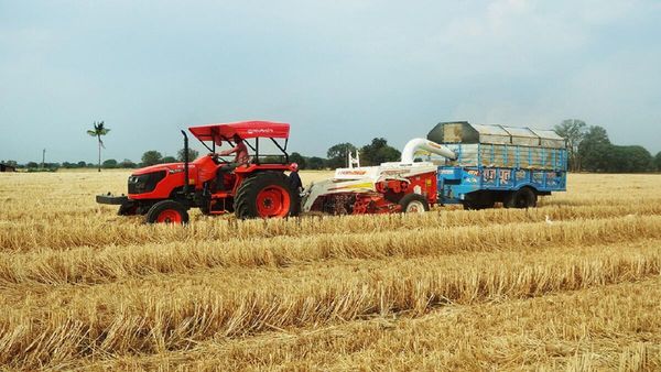 ટ્રેકટર સહિત મશીનરીની ખરીદી માટે રાજ્યના ૮૫ હજાર જેટલા ખેડૂતોને રૂ. ૫૬૪ કરોડથી વધુની સહાય મંજૂર