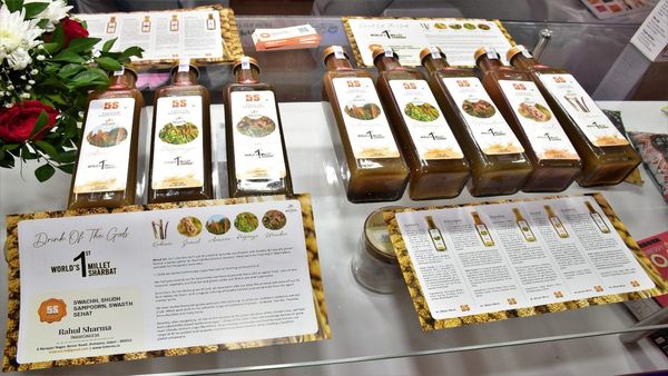 G20-Ektanagar: મિલેટ્સ, ચા-કોફી, મરી-મસાલાના સ્ટોલ્સથી પ્રભાવિત થયા વિદેશી મહેમાનો