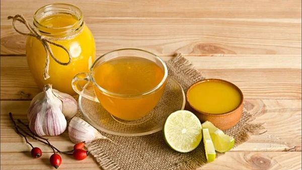 Weight loss tip: વાસી મોઢે પીવો લસણની ચા, ગમે તેવી જાડી કમર પણ 1 અઠવાડિયામાં થઈ જશે પાતળી