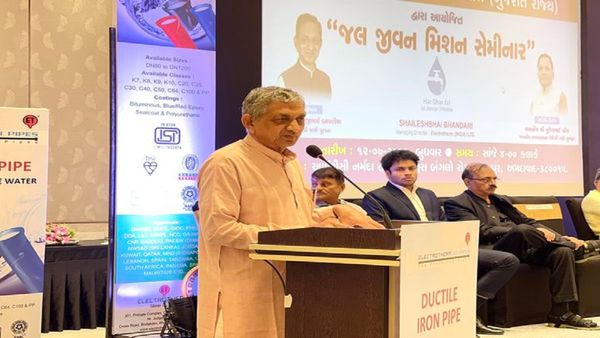 જળ સંપત્તિ અને પાણી પુરવઠા મંત્રી કુંવરજીભાઈ બાવળીયાની જલજીવન મિશન સેમિનારમાં પ્રોત્સાહક ઉપસ્થિતિ