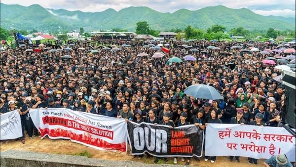 'પતિ-પુત્રને મારી નાખ્યા, પુત્રીના કપડા ઉતારી દીધા, હવે મને..' મણિપુરથી સામે આવી વધુ એક દર્દનાક કહાની