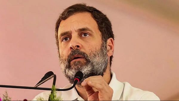 Video: રડતા શાકભાજીવાળાને જોઈને રાહુલ ગાંધી બોલ્યા - આ આંસુઓ લૂછવા પડશે, દેશના ભાગલા પાડવામાં આવી રહ્યા છે