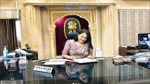 IAS Tina Dabi: કલેક્ટર ટીના ડાબીએ પત્ર લખીને માંગી મેટરનિટી લીવ, જાણો શું છે આ પ્રસૂતિ રજાઓનો કાયદો