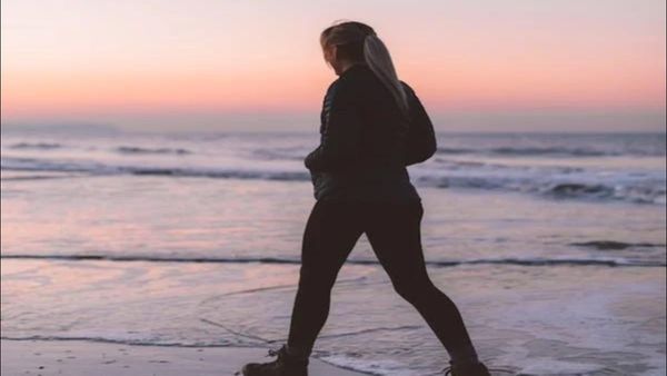 Weight Loss: કેલેરી બર્ન કરવા માટે વૉક કરવુ સારુ કે ટ્રેડમિલ પર દોડવુ? જાણો અહીં