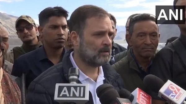 'પાપા, તમારી આંખમાં ભારત માટે જે સપનુ હતુ..', Rahul Gandhiએ પિતા રાજીવ ગાંધીને કર્યા યાદ