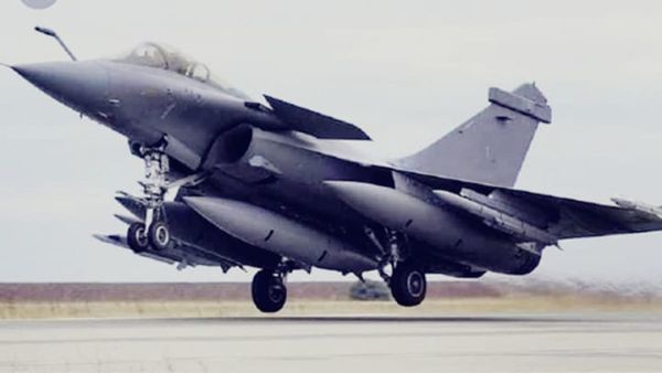 રાજધાની ભોપાલમાં પહેલી વાર કરતબ દેખાડશે 50 ફાઇટર જેટ, ગ્વાલિયર અને આગરાથી ઉડીને સીધા ઉડીને આવશે આ પ્લેન