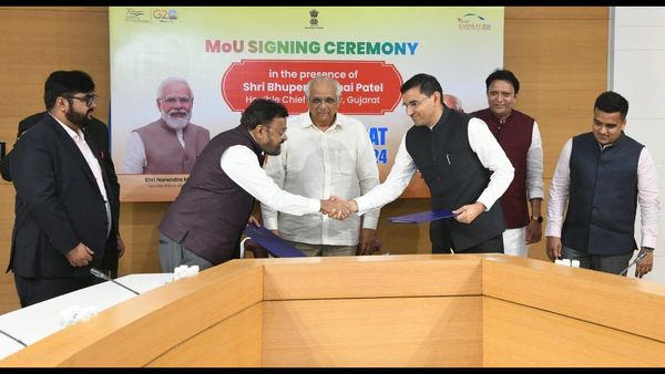 વાયબ્રન્‍ટ ગુજરાત ગ્લોબલ સમિટ-૨૦૨૪ના પૂર્વાર્ધરૂપે રાજ્યમાં એક જ દિવસમાં વધુ ૧૧૧૩ કરોડ રૂપિયાના રોકાણો માટે વધ