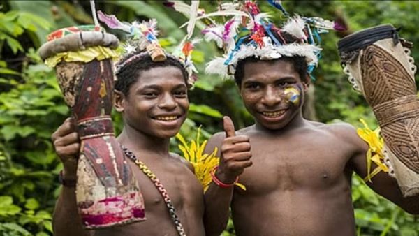 લોહી પીવે છે આ જાતિના લોકો, સૌથી વધુ લોહી પિનાર વ્યક્તિને માનવામાં આવે છે શક્તિશાળી