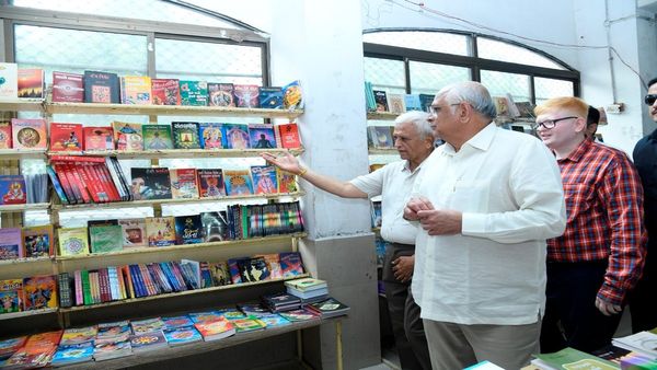 નવભારત સાહિત્ય મંદિર આયોજિત 'કલમનો કાર્નિવલ' પુસ્તક મેળાનો મુખ્યમંત્રી ભૂપેન્દ્ર પટેલના હસ્તે પ્રારંભ