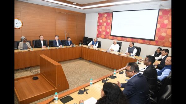 વર્લ્ડ બેન્કના એક્ઝિક્યુટિવ ડાયરેક્ટર્સ સાથે ભૂપેન્દ્ર પટેલની બેઠક